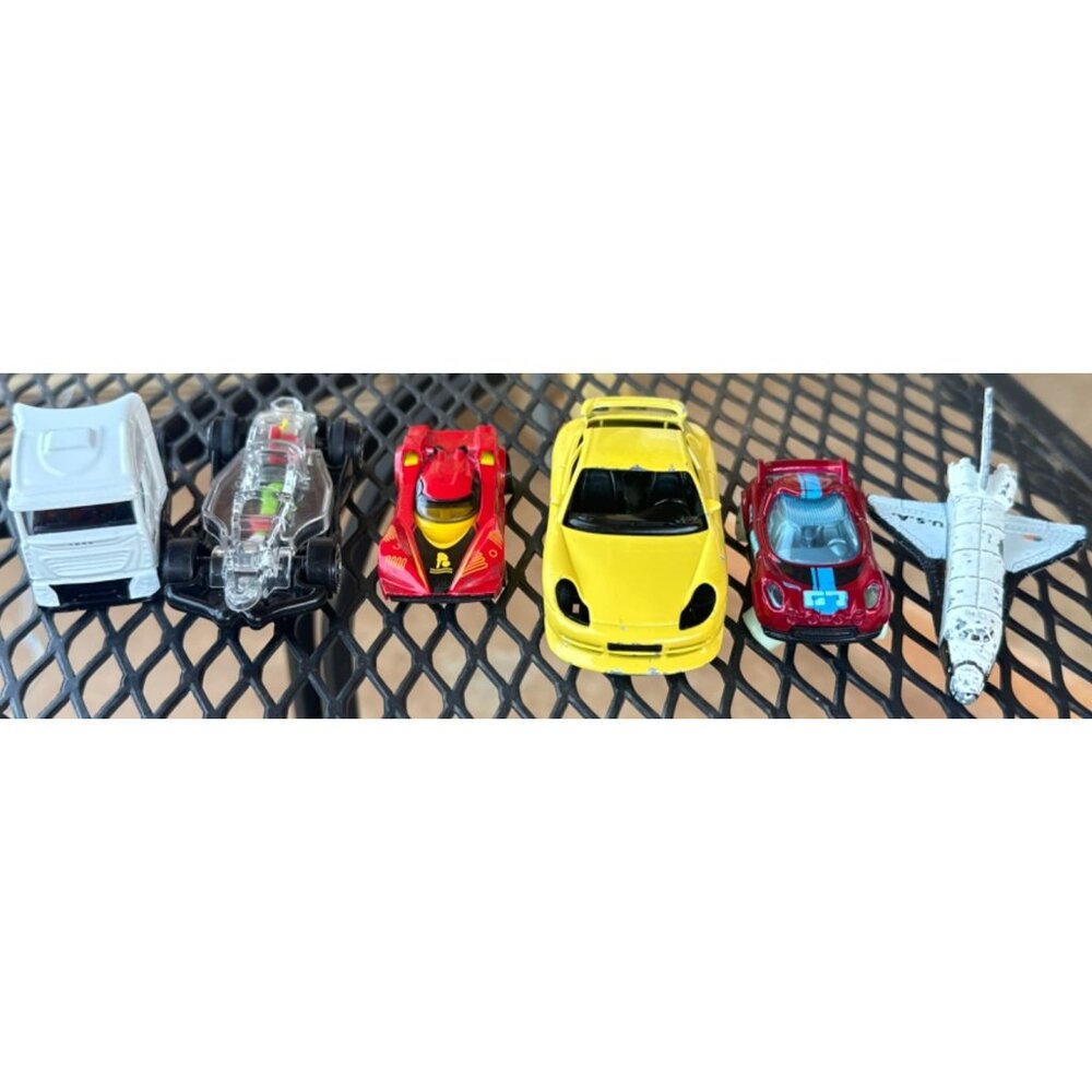 RANDOM Lot of 6 Collectible Toys Plane Racecars Truck Multicolor (VARIOUS-READ)